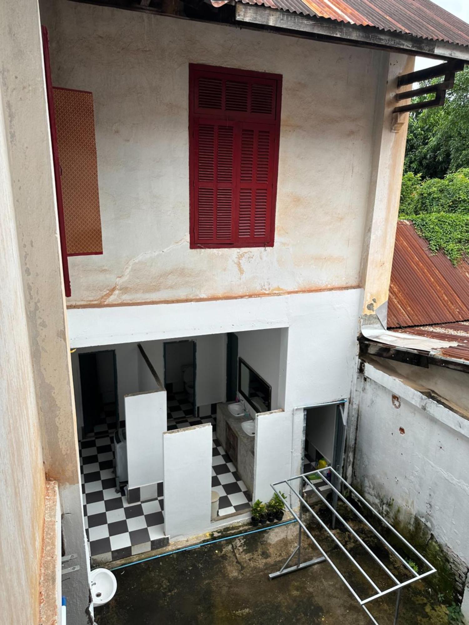 Via Thakhek Hostel & Cafe Bagian luar foto